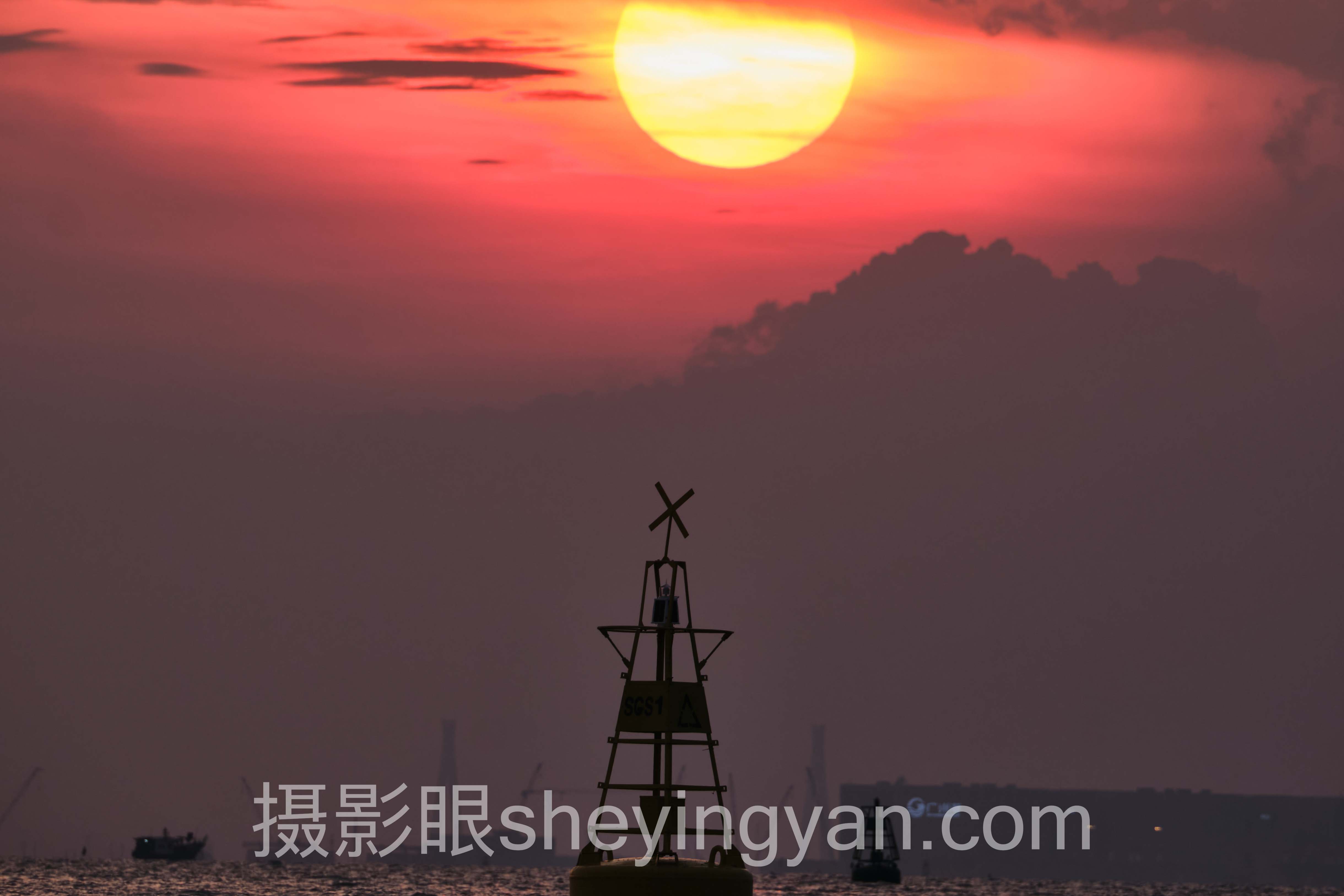 深度解析：学摄影要买什么设备的核心问题与答案